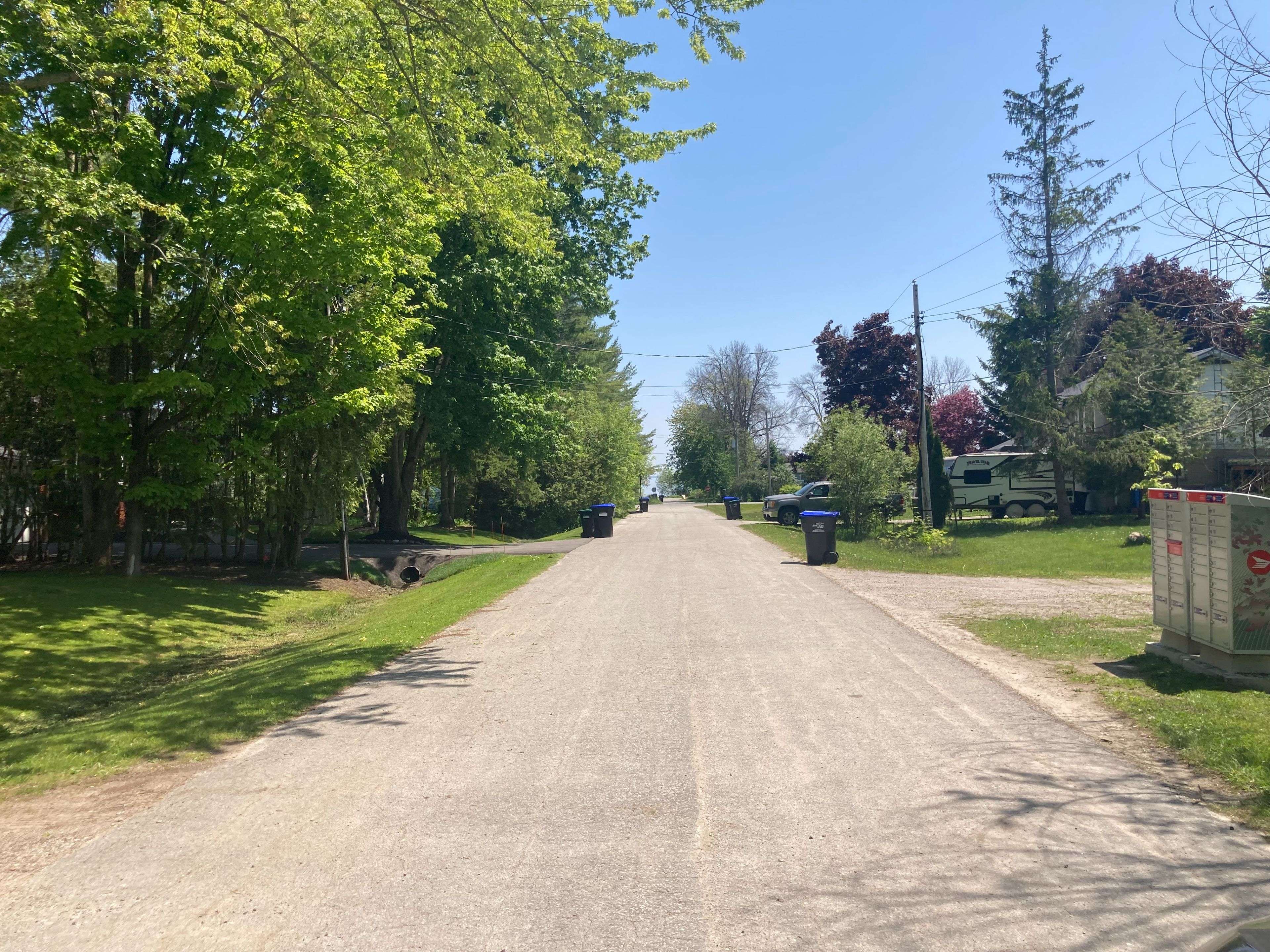 Oro-medonte, ON L0L 2E0,14 Barbara AVE