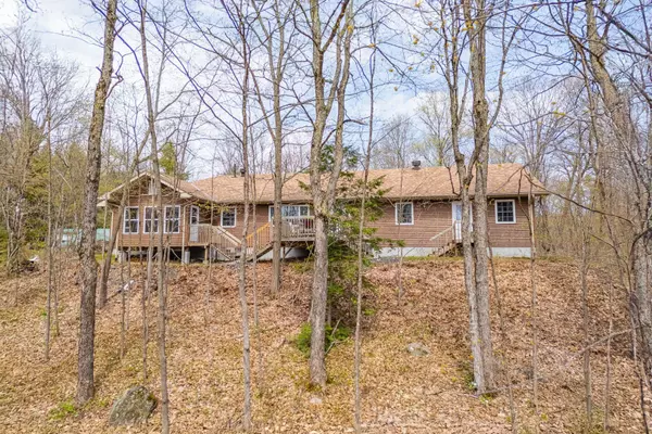 Muskoka Lakes, ON P1L 1X4,1255 Falkenburg RD