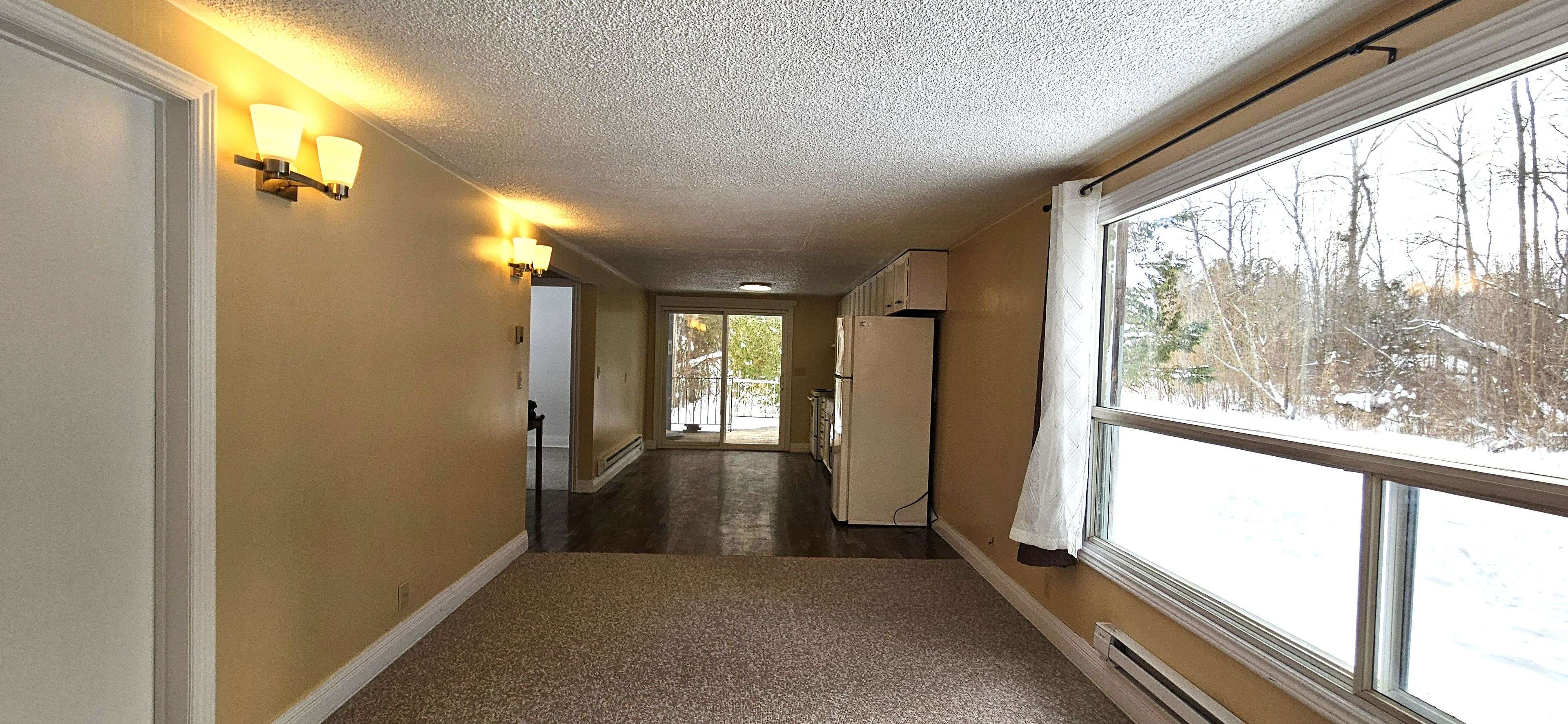 East Gwillimbury, ON L9N 1A7,619 Queensville Side Road W #3