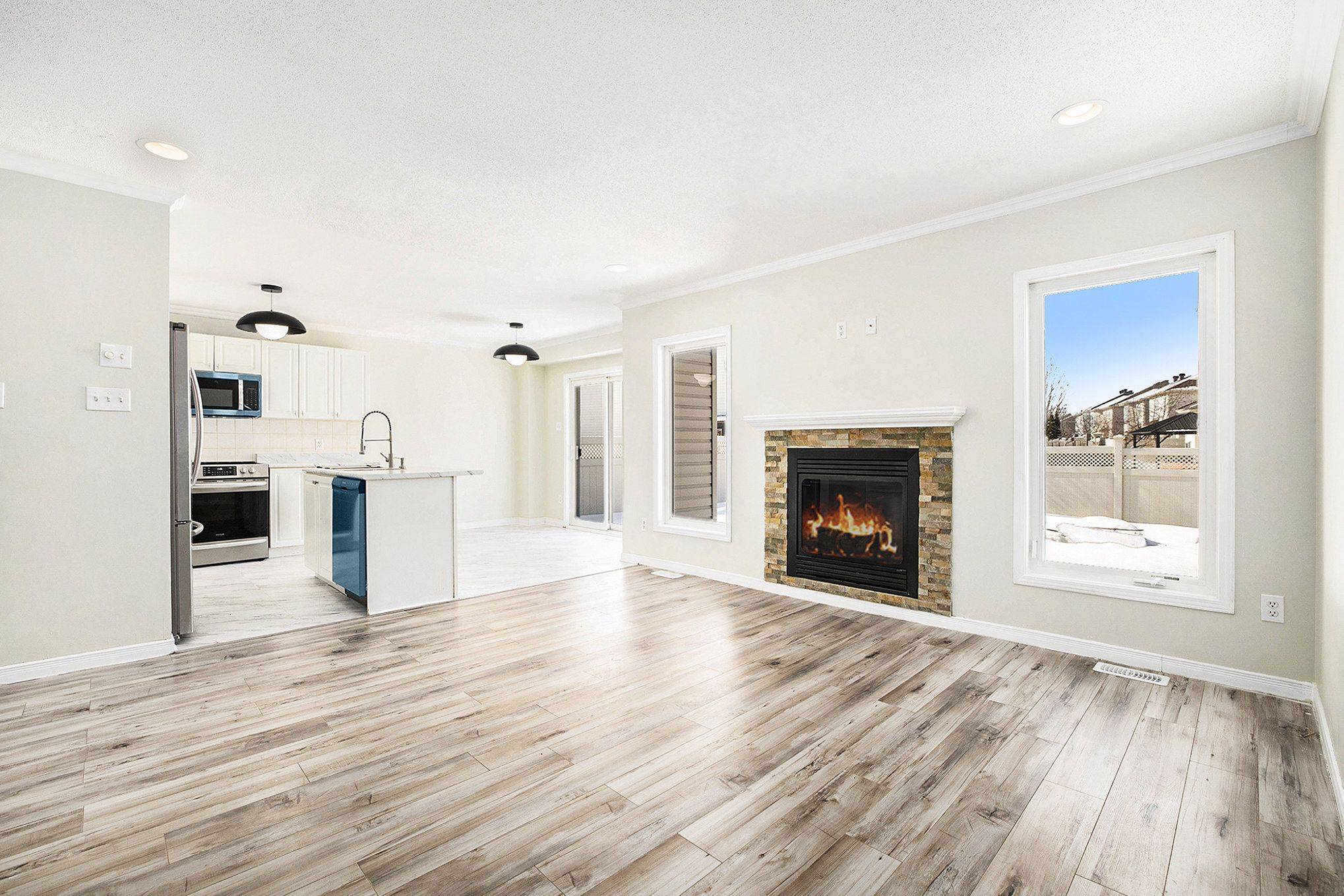 Barrhaven, ON K2J 5P3,863 Taradale DR