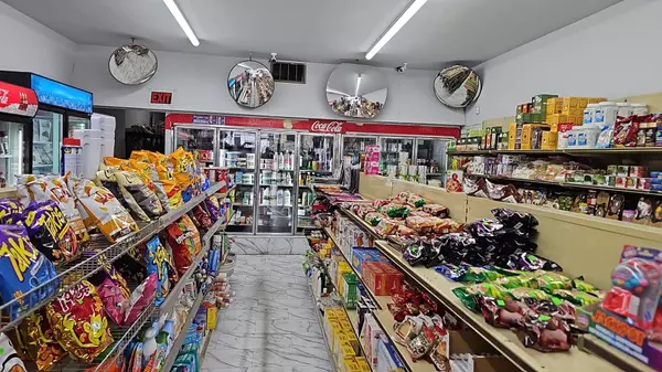 Richmond Hill, ON L4C 4H2,42 Levendale RD