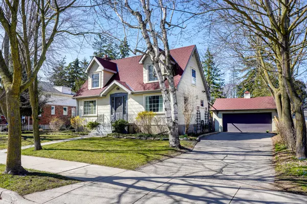 London South, ON N6C 2J4,422 Chester ST
