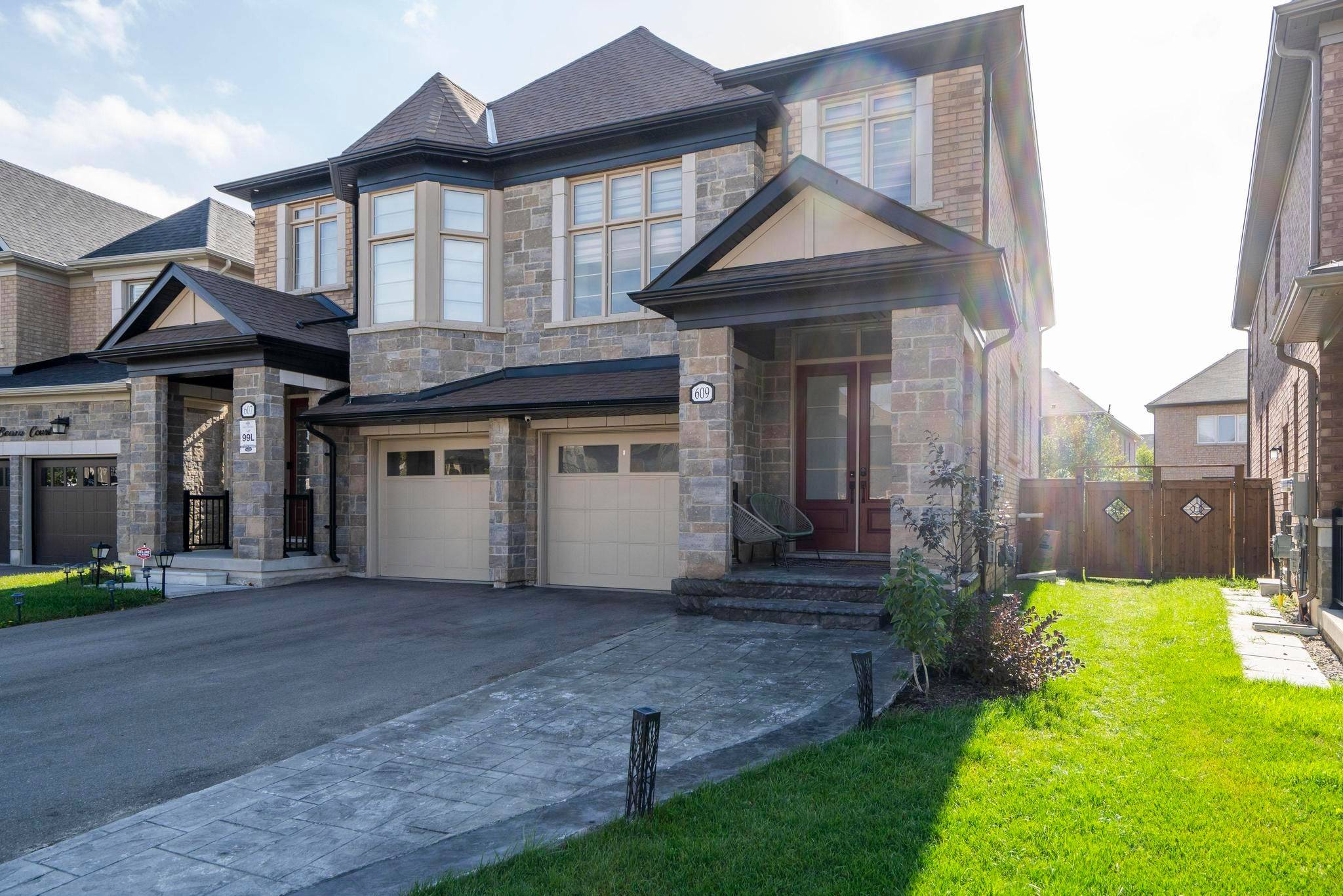 Milton, ON L9E 1L3,609 Beam CT