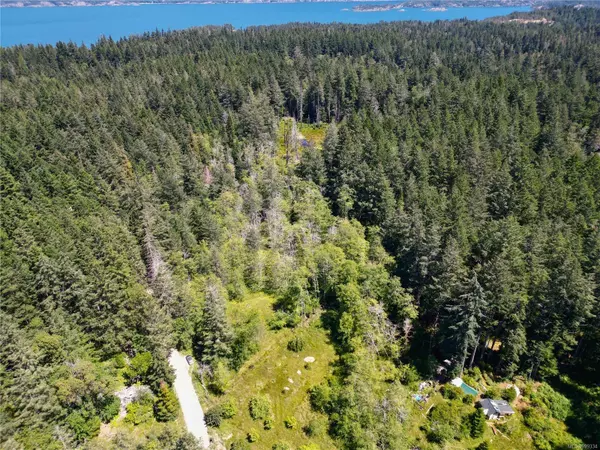 1 Lennie Rd, Lasqueti Island, BC V0R 2J0