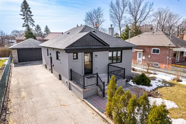6 Woolton CRES #BSMT, Toronto W04, ON M6M 4K9