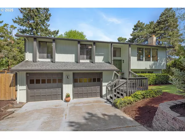 11895 SW ROBBINS DR, Beaverton, OR 97008