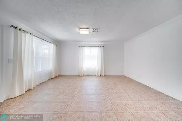 West Palm Beach, FL 33405,3213 S Olive Ave