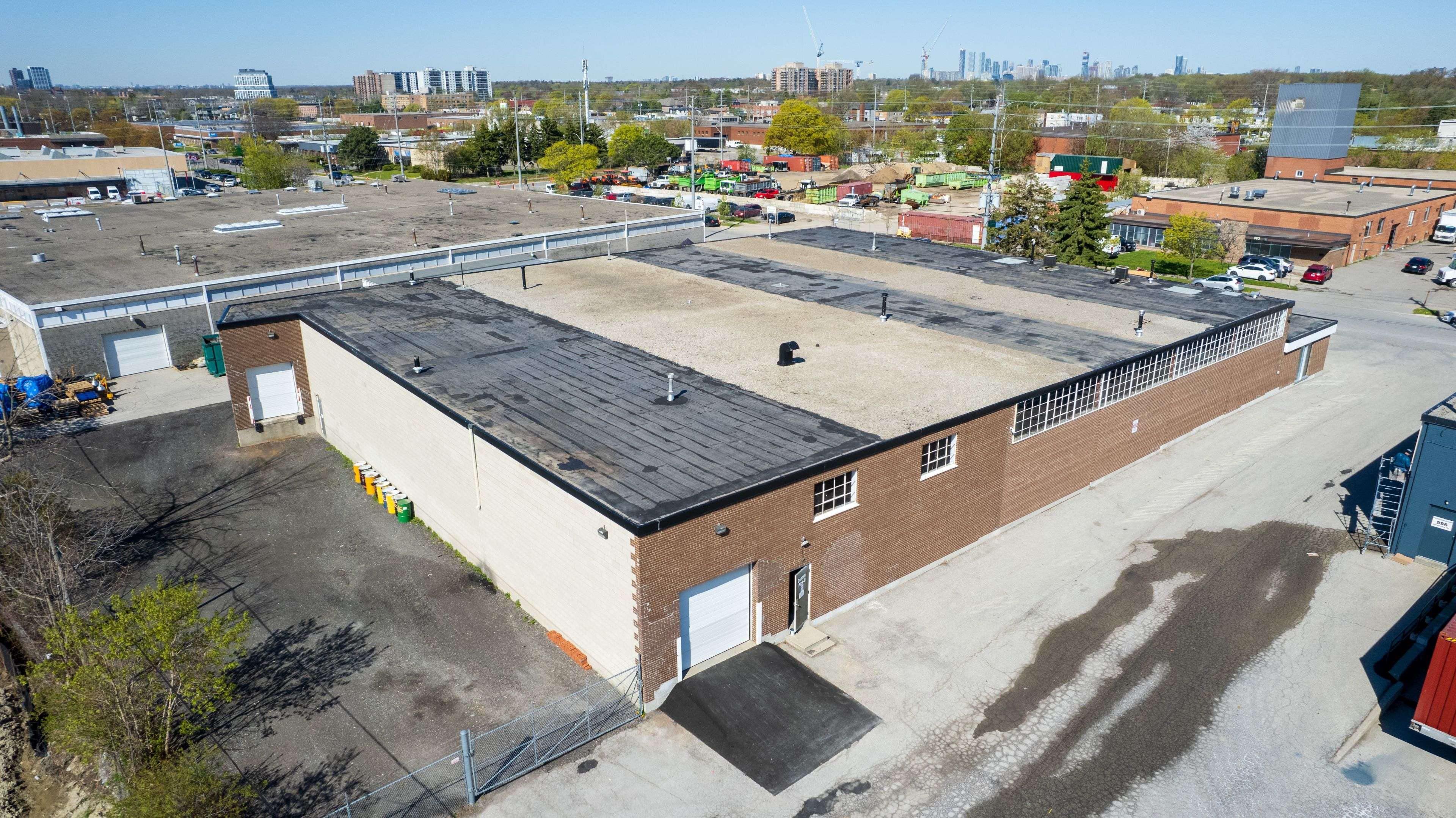 Mississauga, ON L5E 1H3,992 Rangeview RD