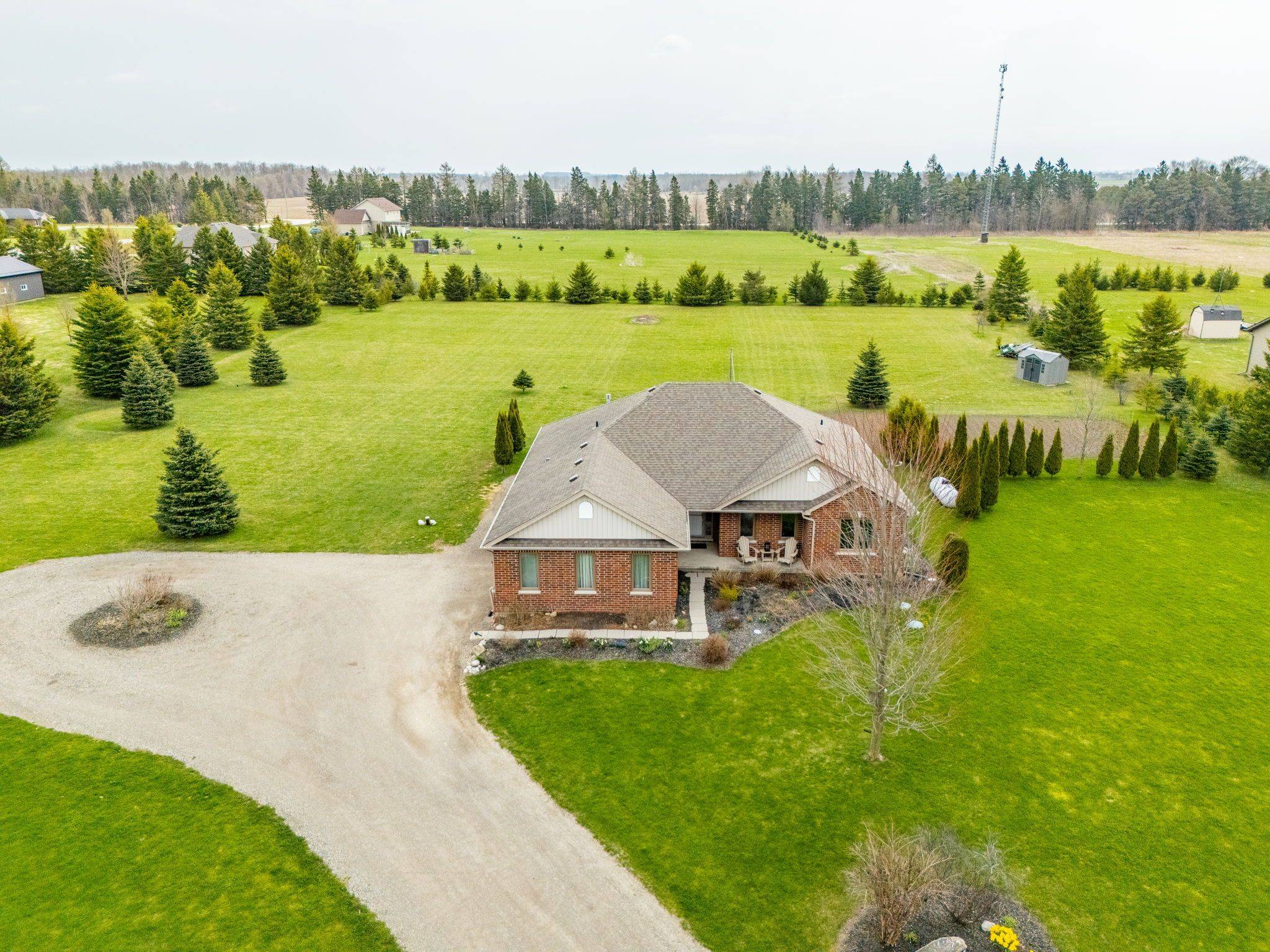 East Luther Grand Valley, ON L9W 5S6,15 Mount Haven CRES