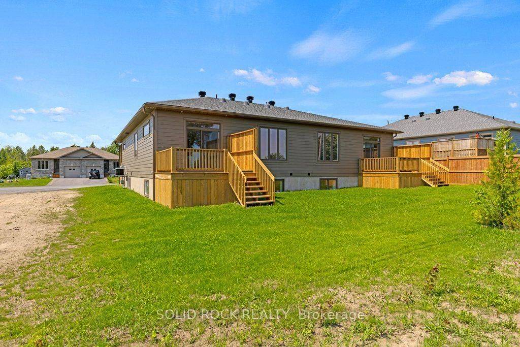 South Dundas, ON K0E 1K0,9 Billings AVE W
