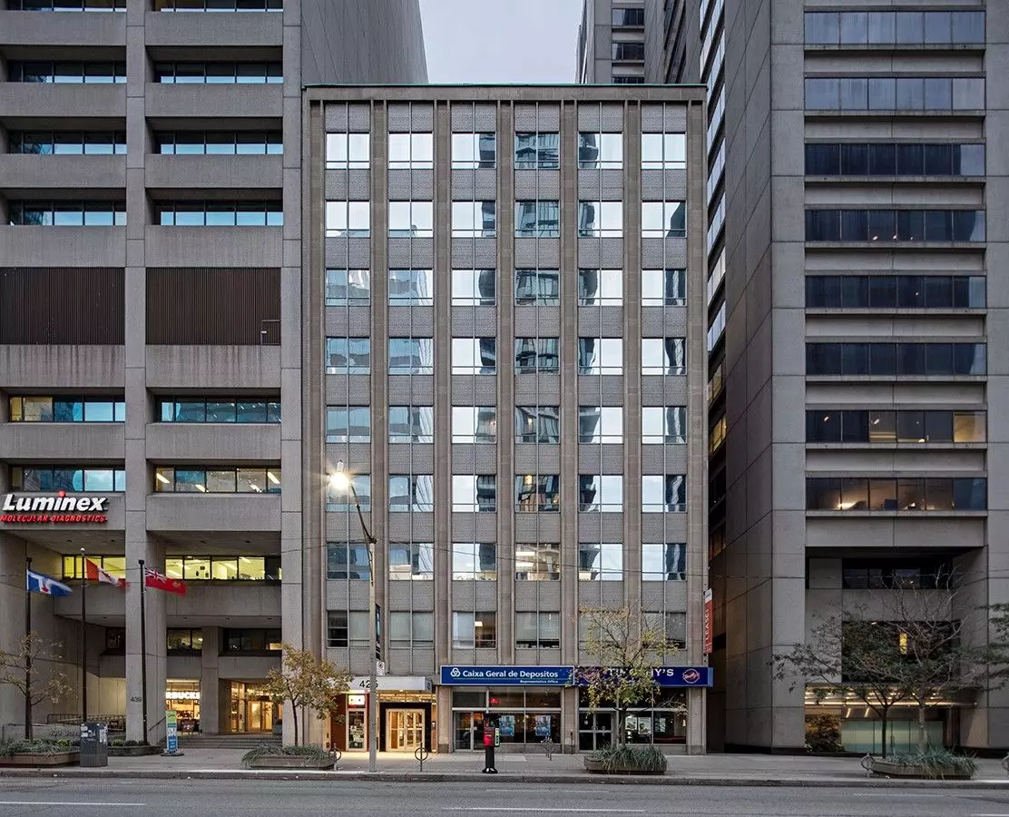 Toronto C01, ON M5G 1T6,425 University AVE #603