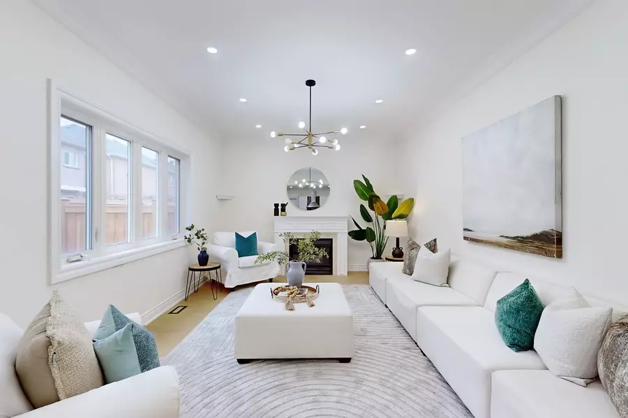 46 Forecastle RD, Vaughan, ON L4K 5J1