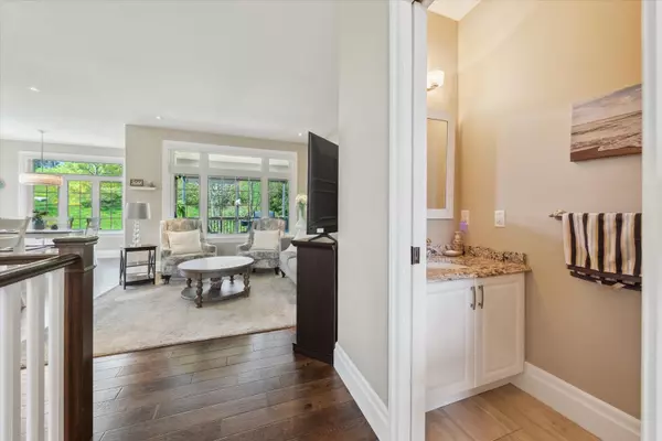 Peterborough North, ON K9L 0B3,301 Carnegie AVE #154