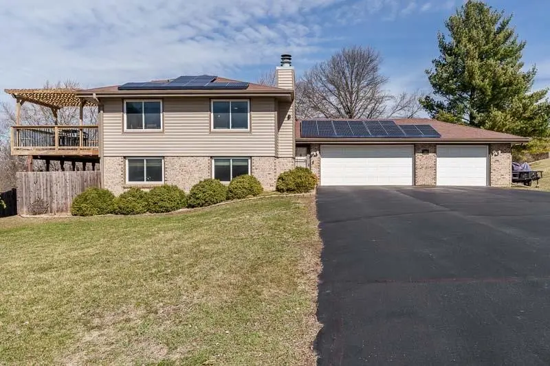 5280 SUNBIRD Drive, Loves Park, IL 61111