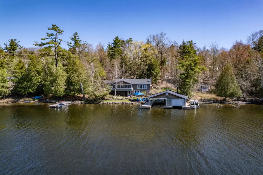 1027 Old Bridge RD #4, Muskoka Lakes, ON P0B 1J0