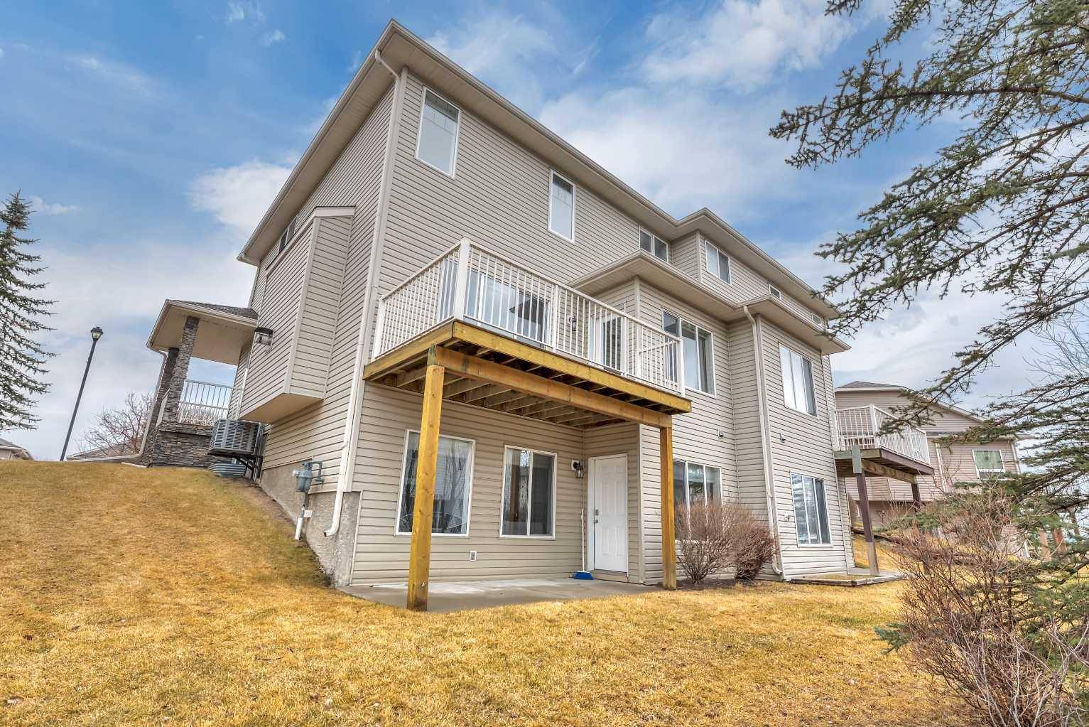 Chestermere, AB T1X 1S7,140 Cove Rise W