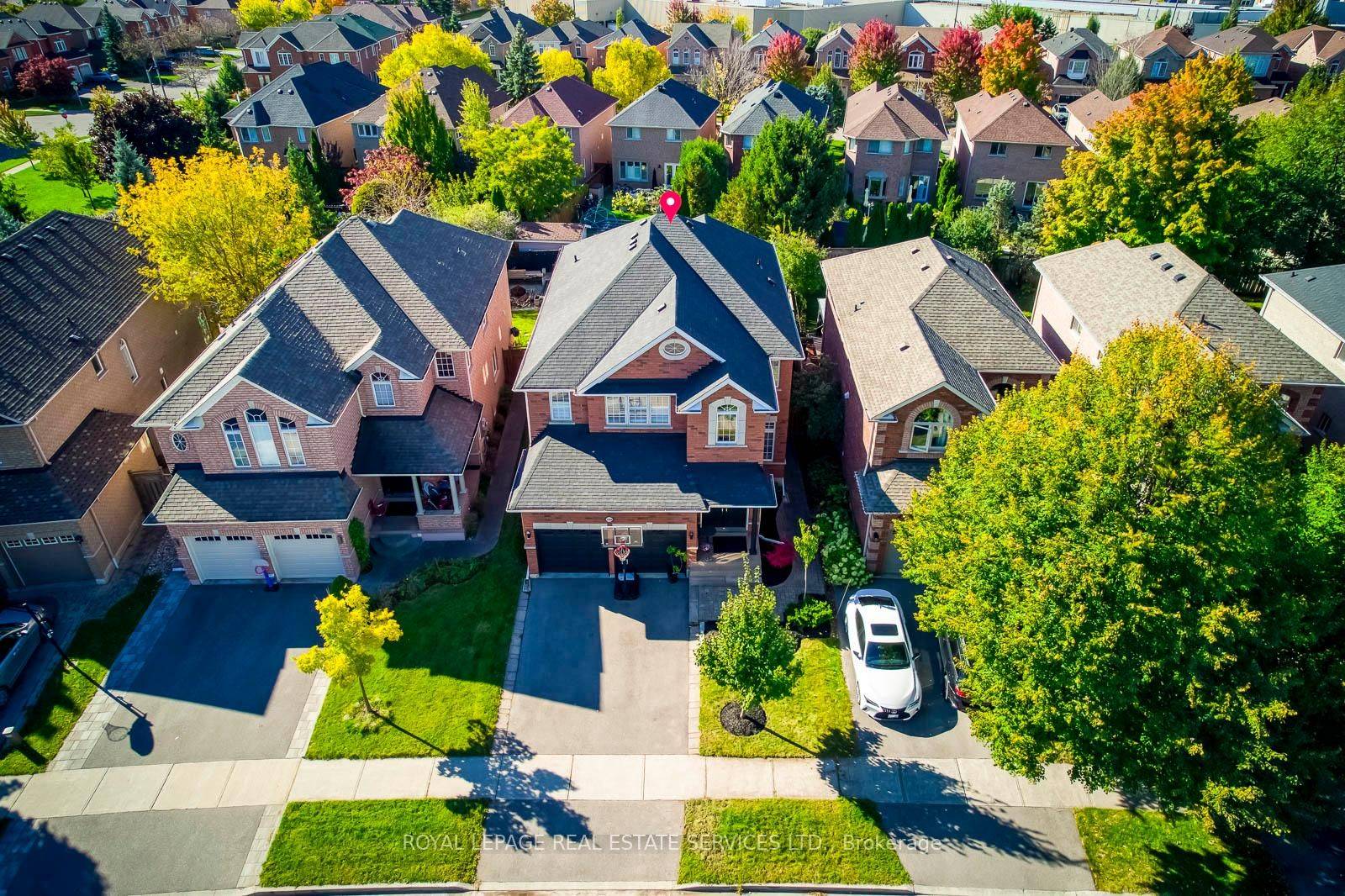 Oakville, ON L6H 6S1,2484 Logan AVE