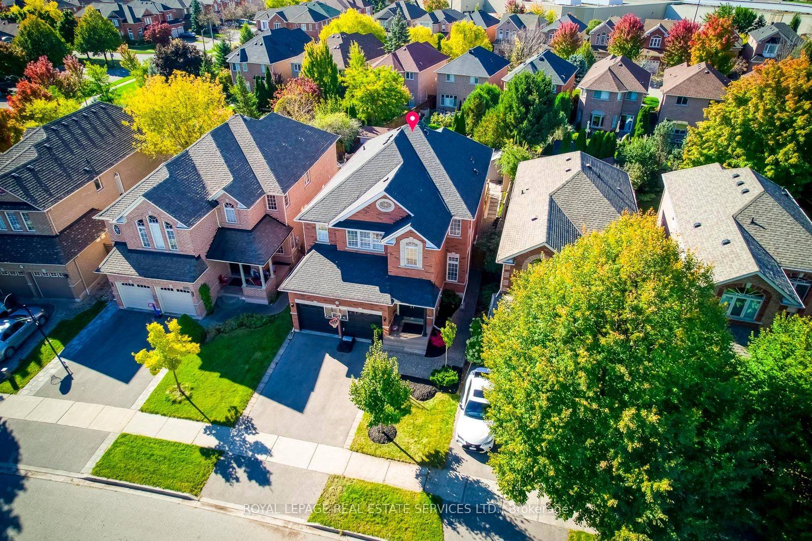 Oakville, ON L6H 6S1,2484 Logan AVE