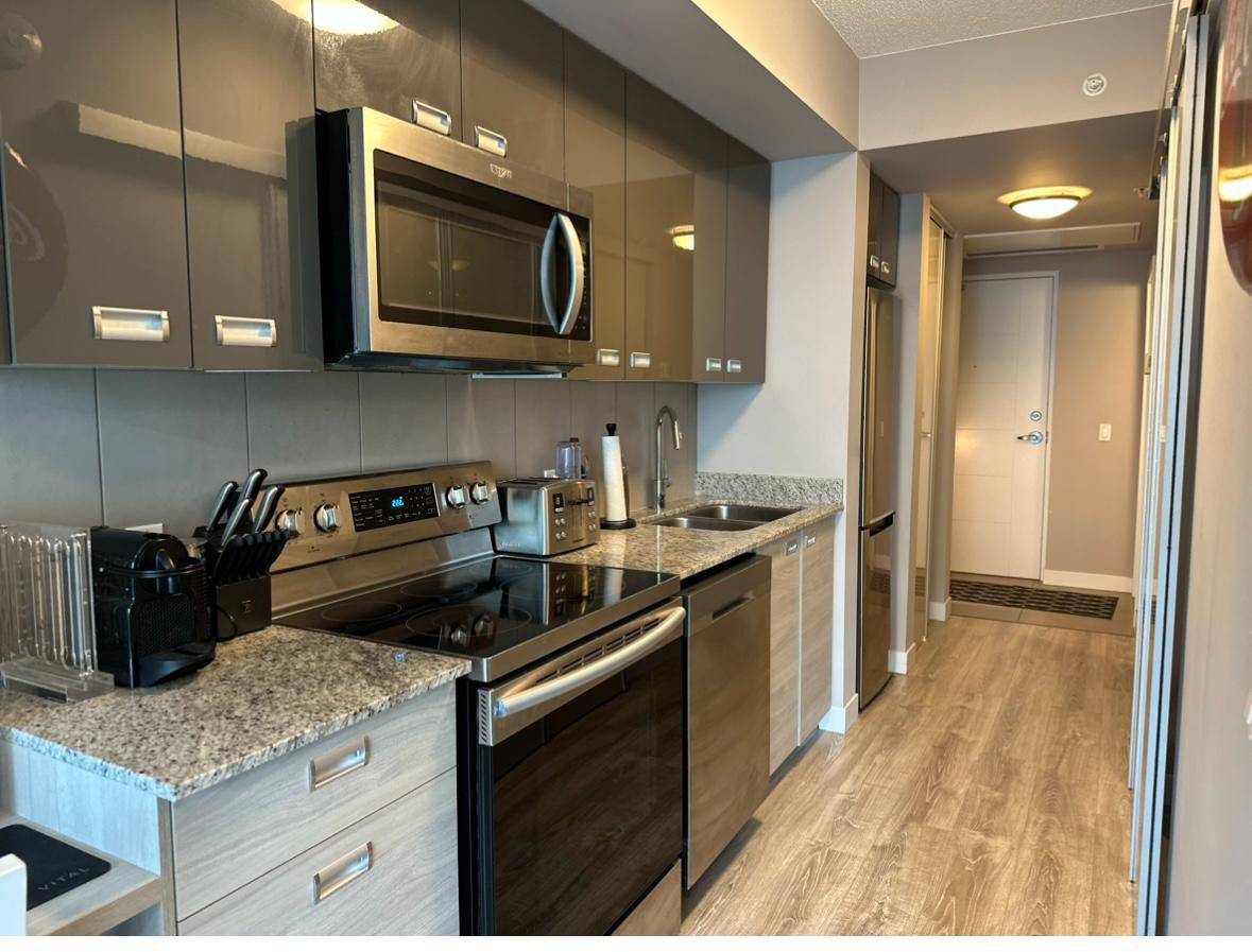 Waterloo, ON N2L 3W5,250 Albert ST #204