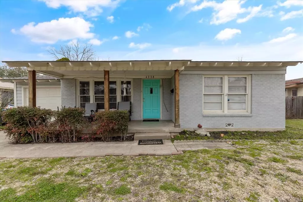 Fort Worth, TX 76109,4228 Winfield Avenue