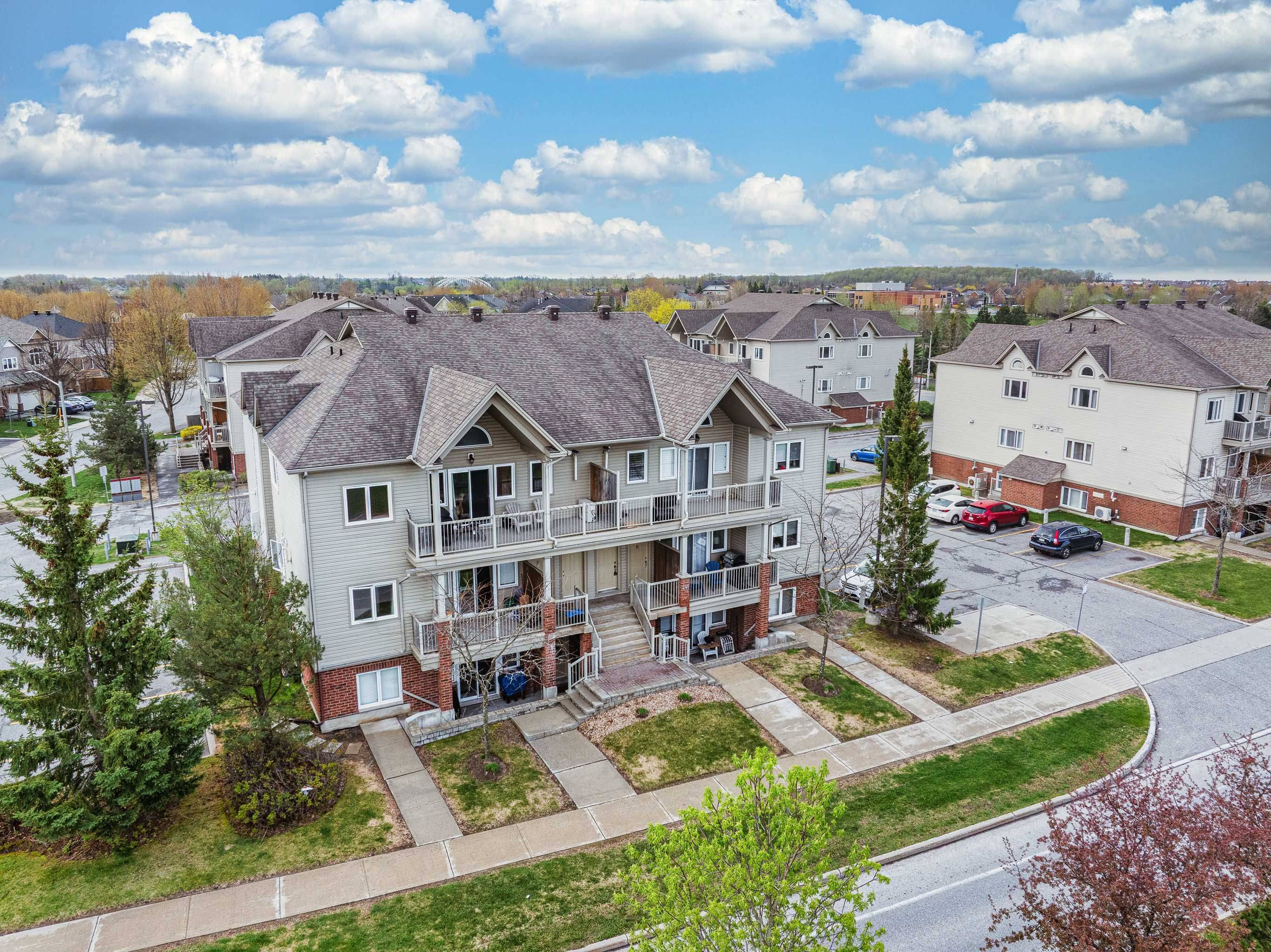 241 Crestway DR #F, Barrhaven, ON K2G 0A9