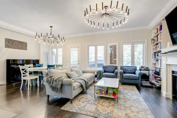 Mississauga, ON L5E 0A7,1223 Azinger LN