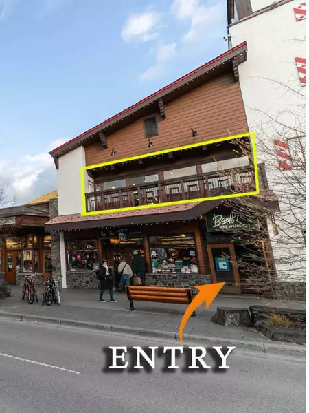 112 Banff AVE #B, Banff, AB T1L 1A1