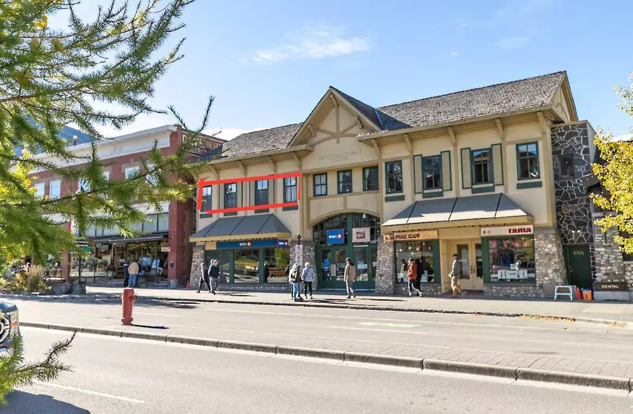 107 Banff AVE #A, Banff, AB T1L 1A1