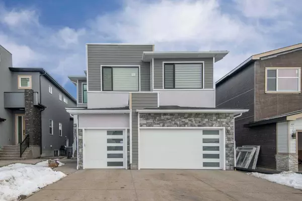 62 Waterford RD, Chestermere, AB T1X 2M7