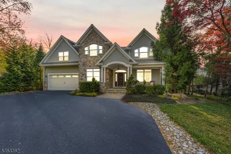 334 Pines Lake Dr, Wayne Twp., NJ 07470