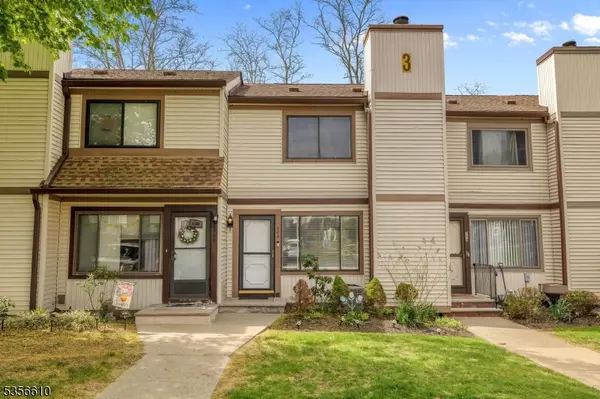 306 Stonegate Ln #306, Stanhope Boro, NJ 07874