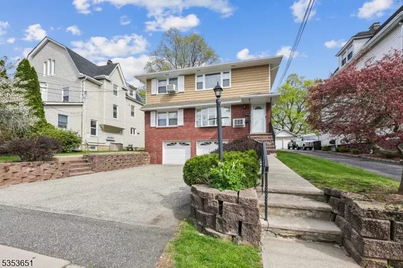 18 Washburn Pl, Caldwell Boro Twp., NJ 07006