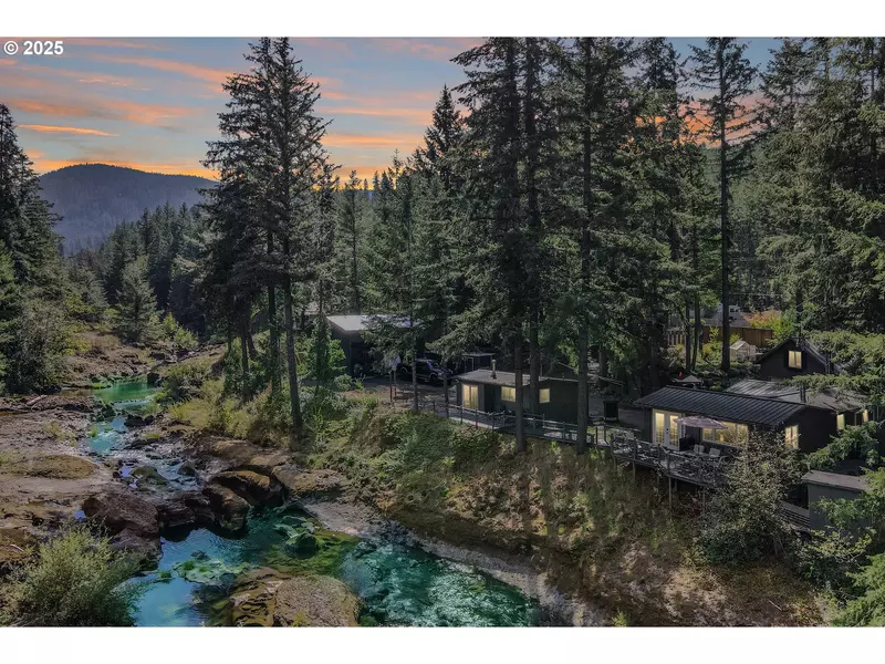 271 ANITA LN, Glide, OR 97443