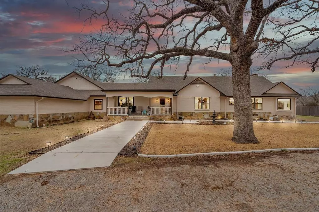 Denton, TX 76210,2313 Hickory Creek Road