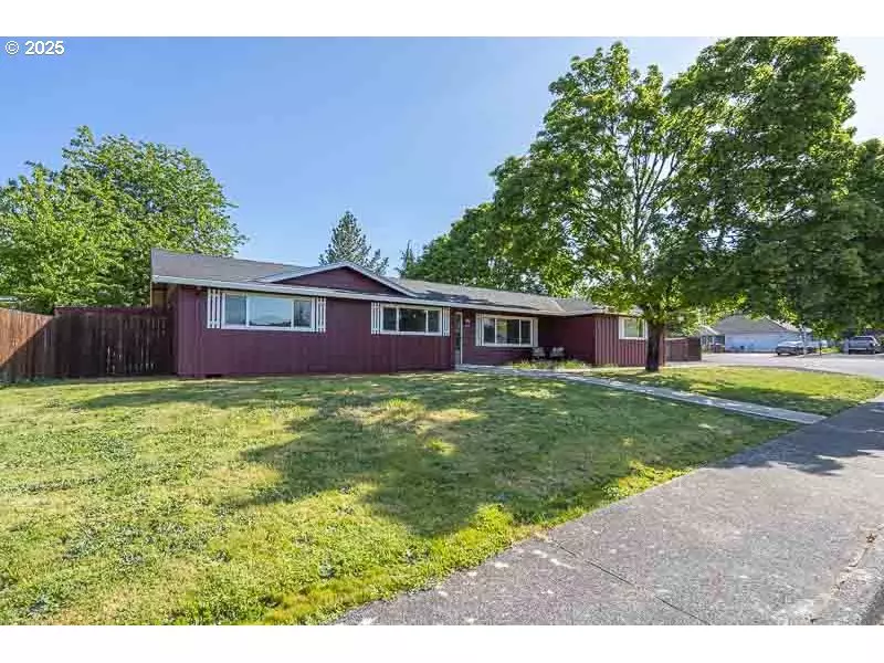 Sheridan, OR 97378,611 NE BOCKES LOOP