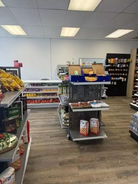 Guelph, ON N1H 2W8,46 Cork ST E