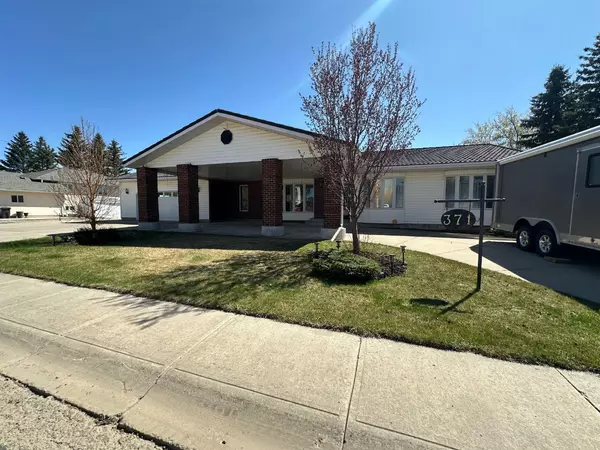 371 11 ST S, Three Hills, AB T0M2A0