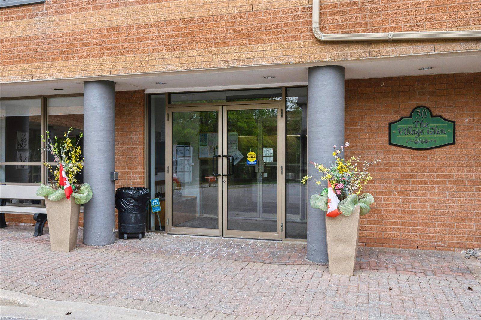 Markham, ON L3P 1N1,30 Wilson ST #210