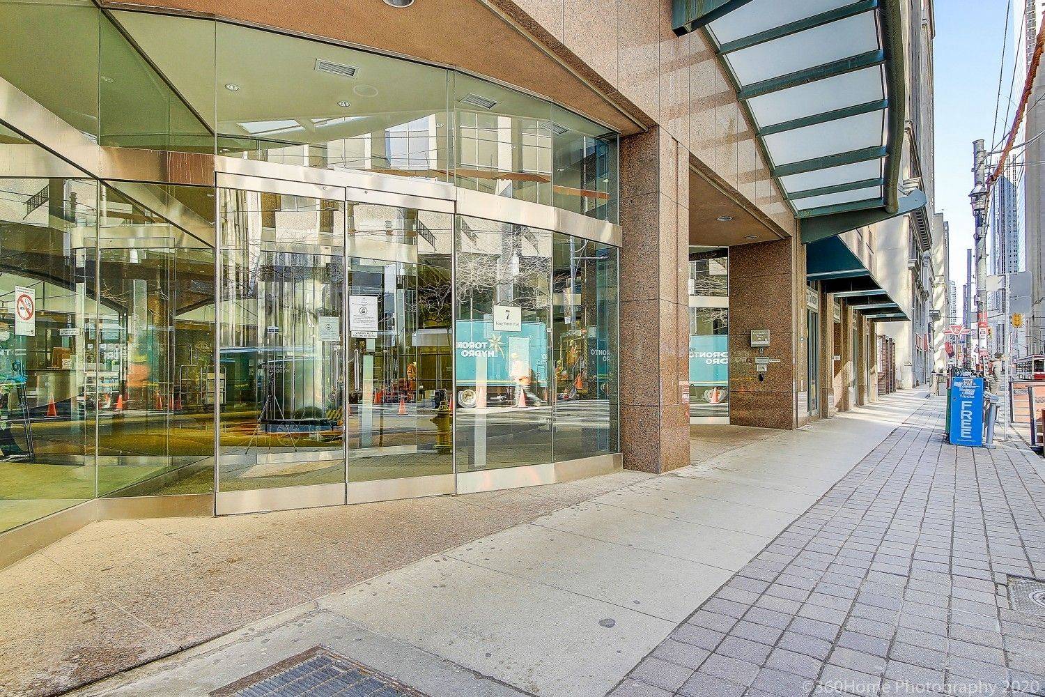 Toronto C08, ON M5C 1B2,7 King ST E #1017