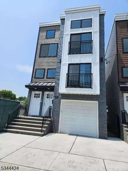 685 Bergen St, Newark City, NJ 07108