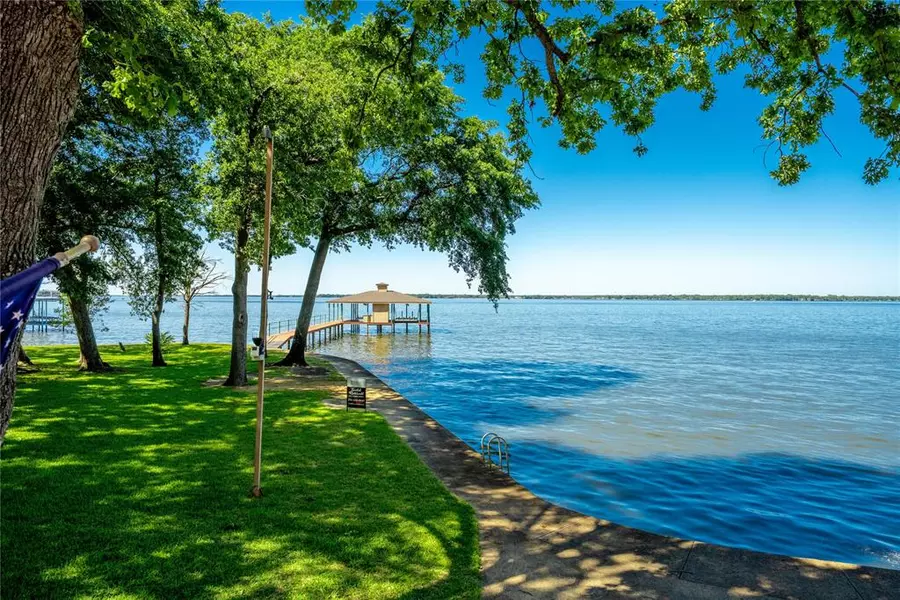 102 Brentwood Estates Drive, Trinidad, TX 75163