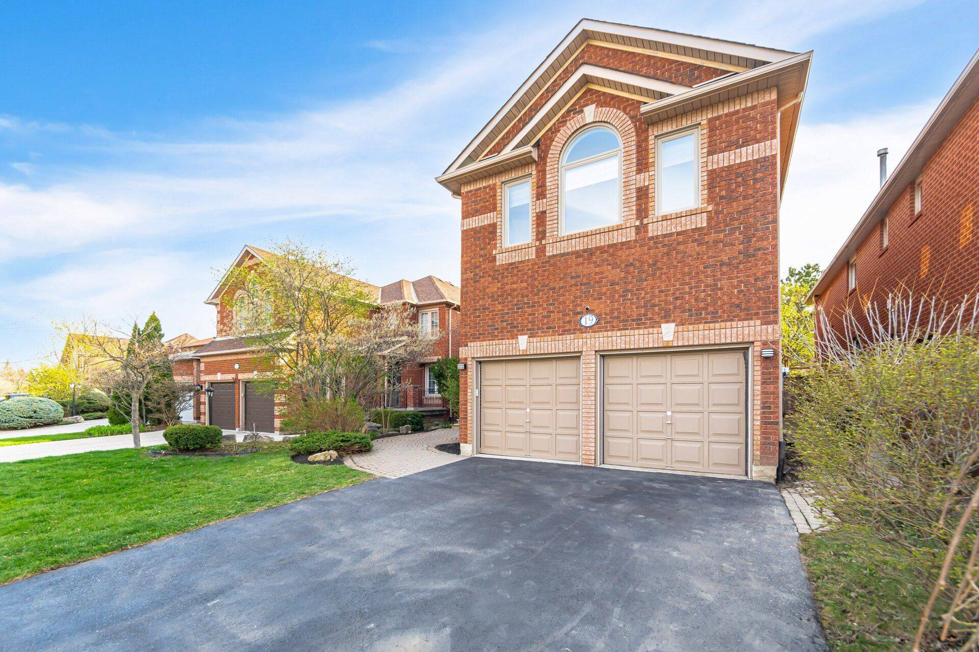 Halton Hills, ON L7G 5P7,19 Miller DR