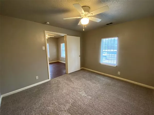 Dallas, TX 75210,4427 Canal Street