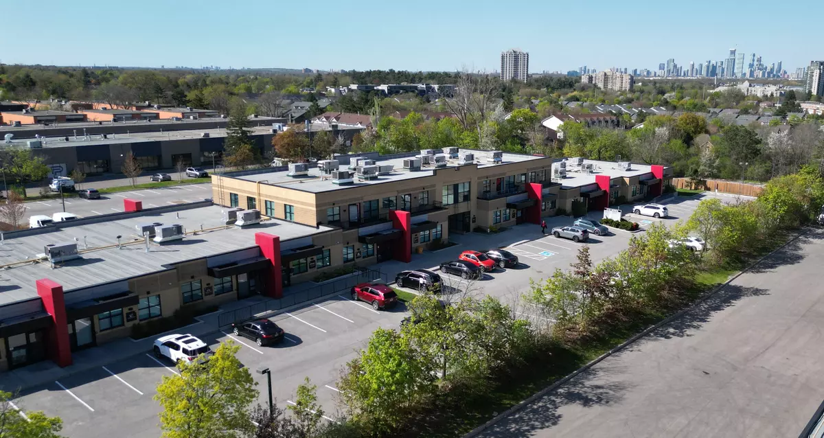 Mississauga, ON L5L 4M1,2155 Dunwin DR #28,31-32
