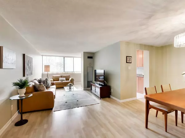 Toronto C07, ON M2R 3T2,133 Torresdale AVE #305