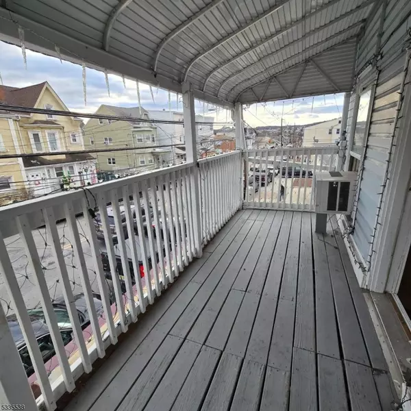 Paterson City, NJ 07524,237 5th Ave