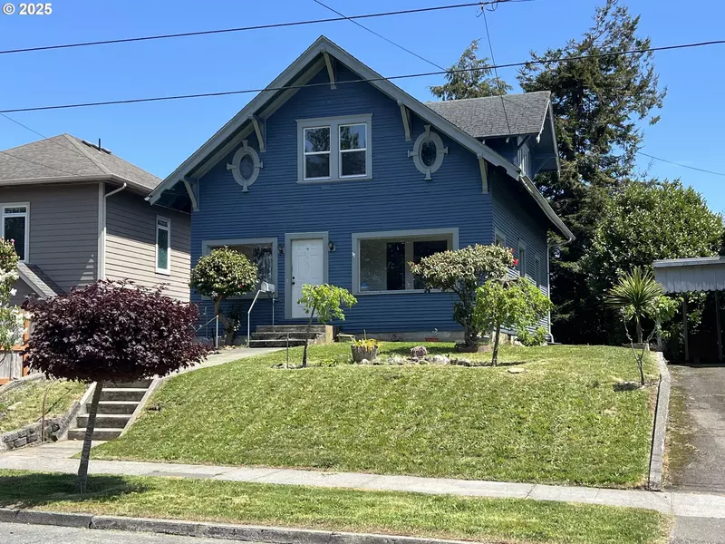 2517 LIBERTY ST, North Bend, OR 97459