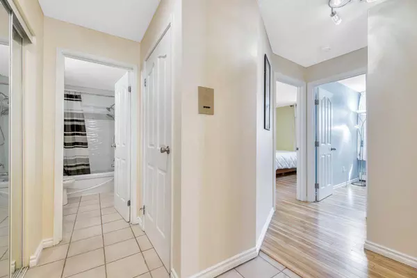 Calgary, AB T3C 3T9,550 Westwood DR SW #113