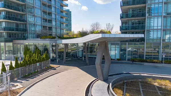 Toronto W06, ON M8Y 0B6,90 Park Lawn RD #2205