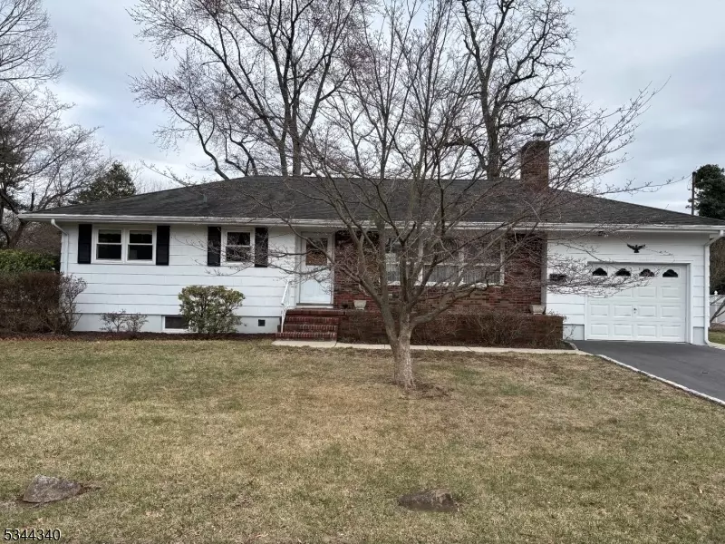 93 Conover Pl, Middlesex Boro, NJ 08846